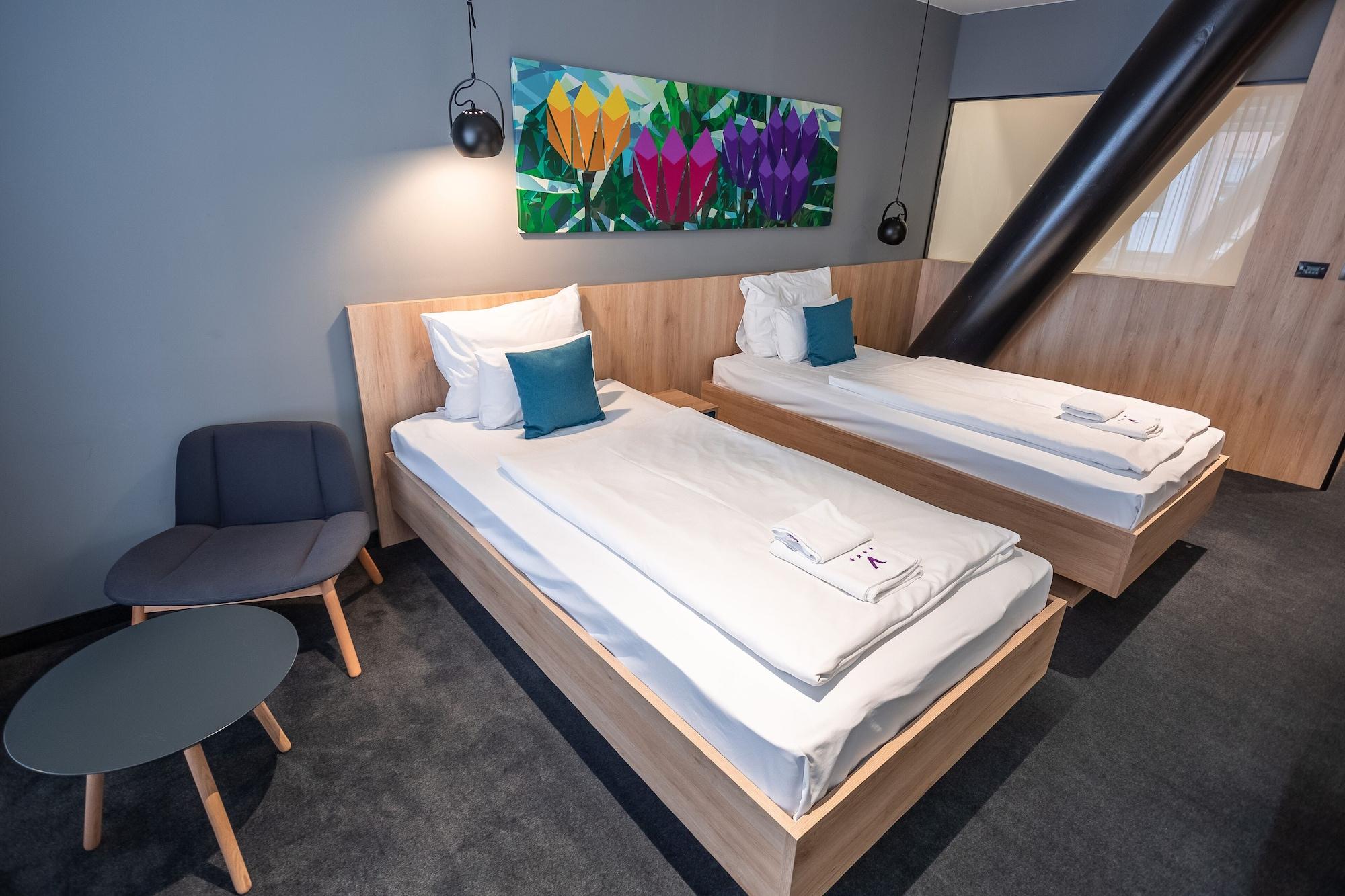 Hotel Academia 4*